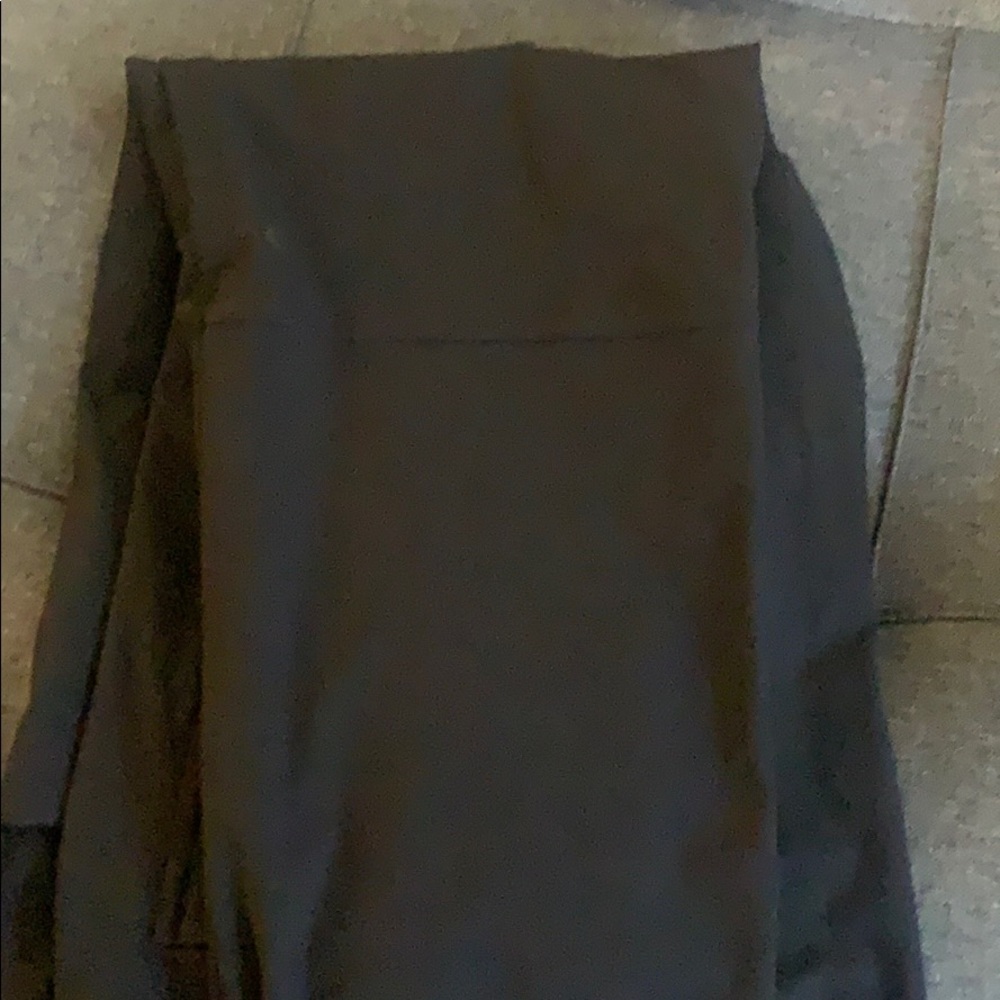 Lululemon pants - Picture 2 of 4